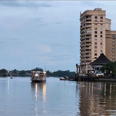 Riverview Home @Waterfront Kch Kuching Exterior photo