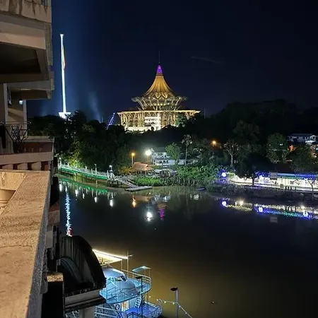 Riverview Home @Waterfront Kch Kuching Exterior photo