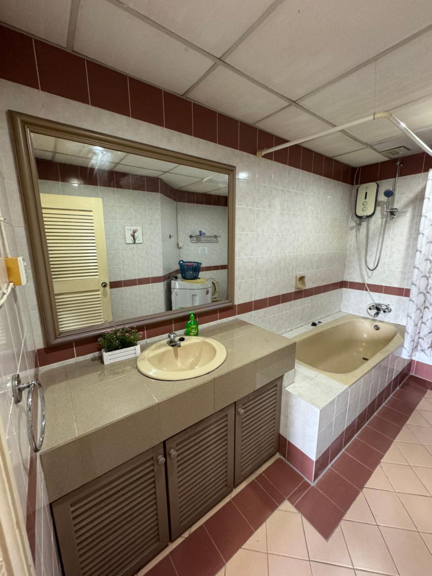 Riverview @waterfront Kch Apartment Kuching