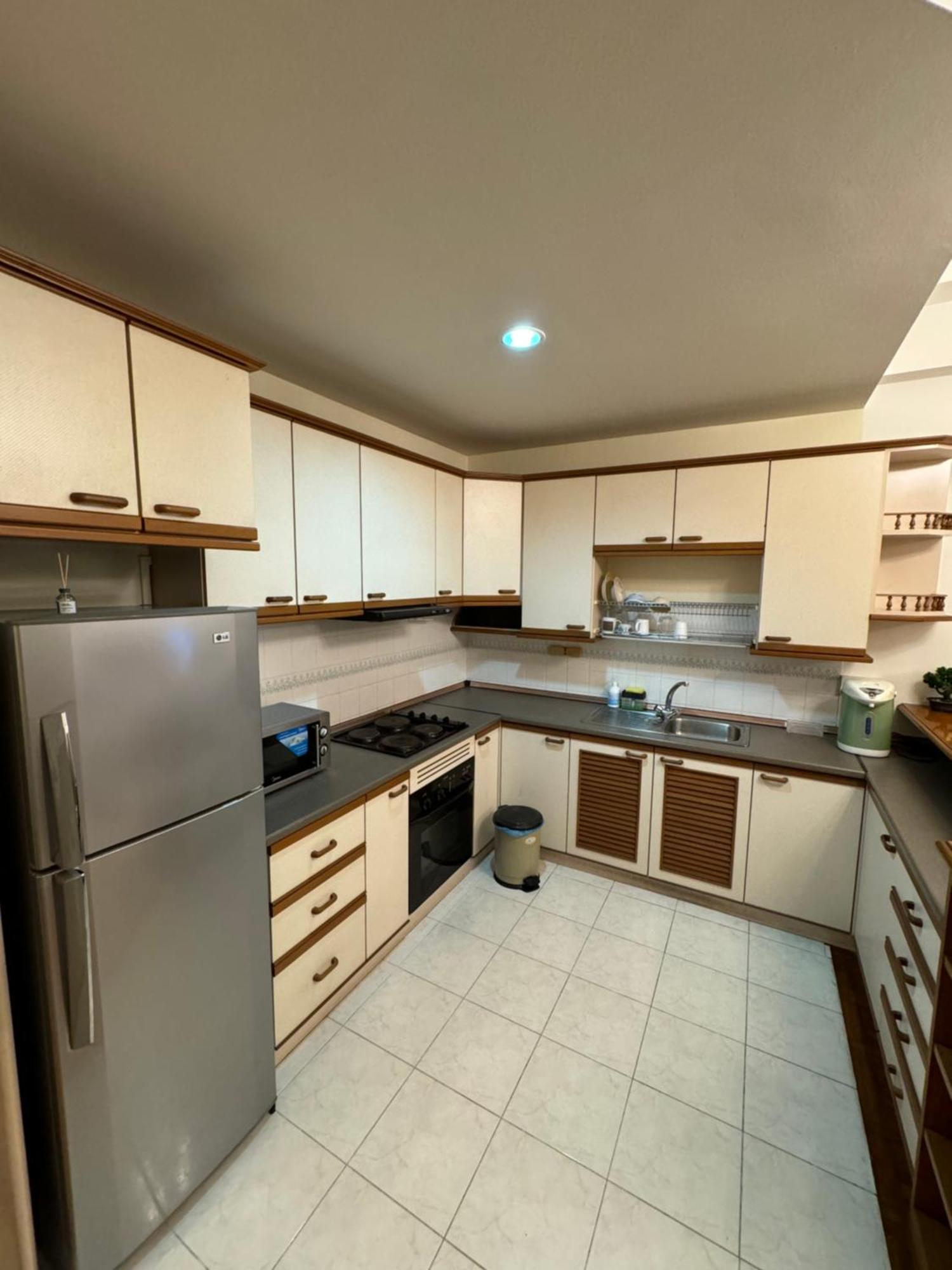 Riverview @waterfront Kch Apartment *
